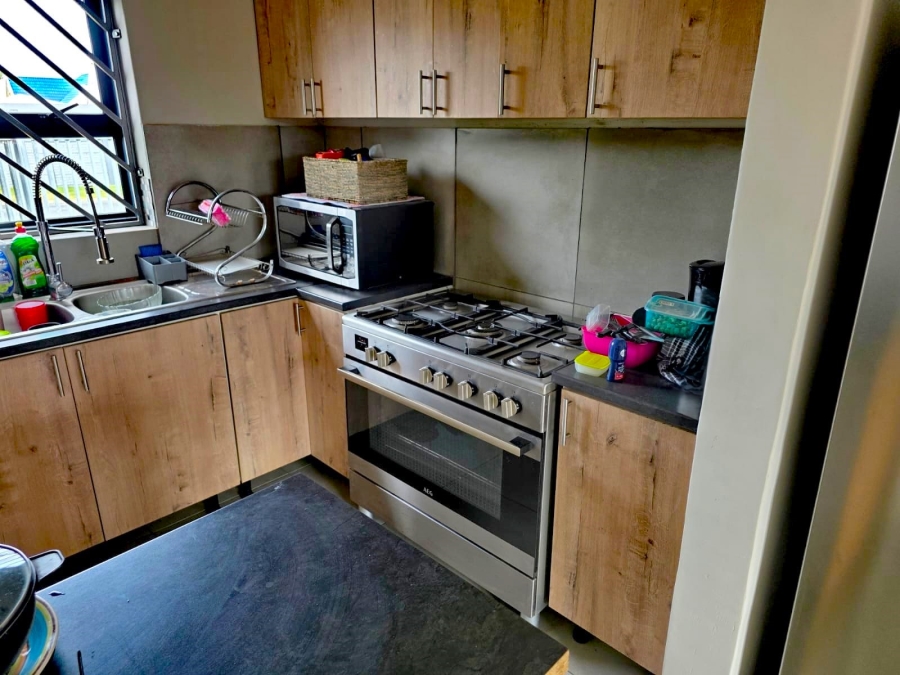 2 Bedroom Property for Sale in Bonnie Brae Western Cape